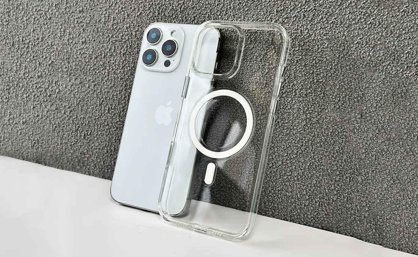 clear phone case that doesn't turn yellow